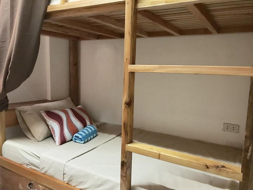 Koko'S Place Diniwid Balabag  Eksteriør bilde